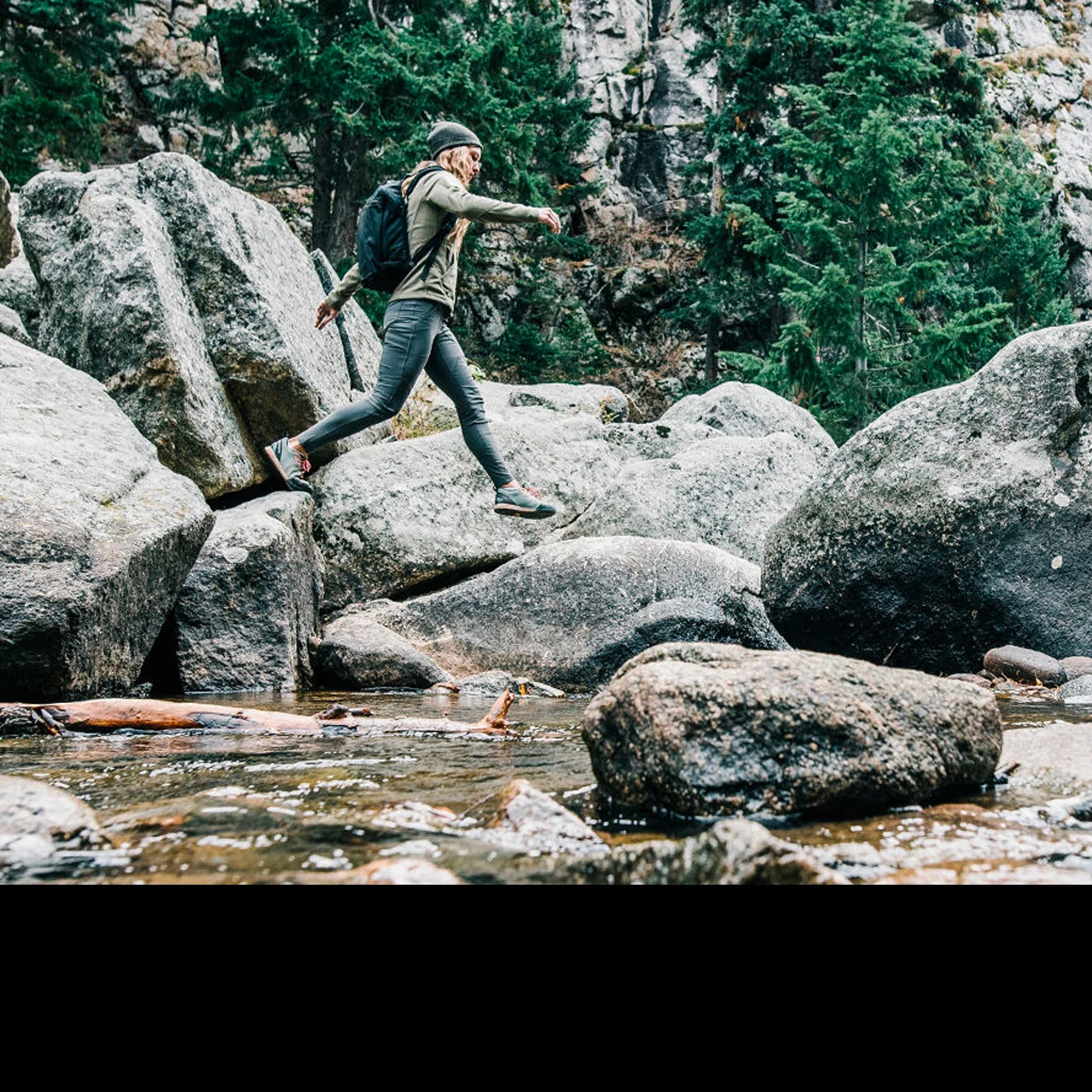 TAD Women Valkyrie Jacket Ghost - Image 6